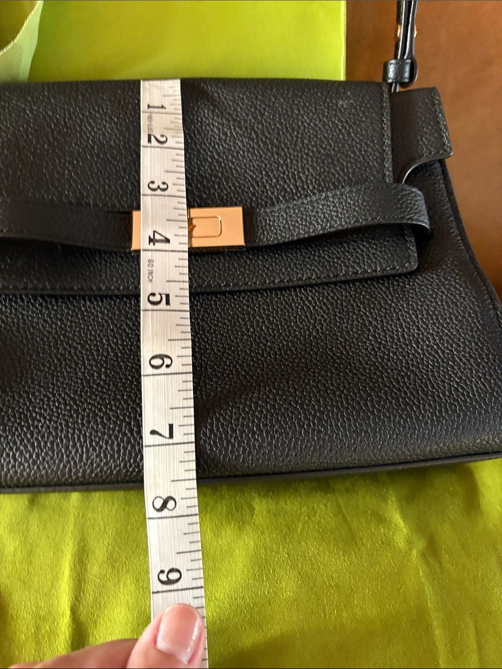 NWT Tory Burch Lee Radziwill Black Pebbled Leather Shoulder with Gold Hardware - Picture 12 of 13